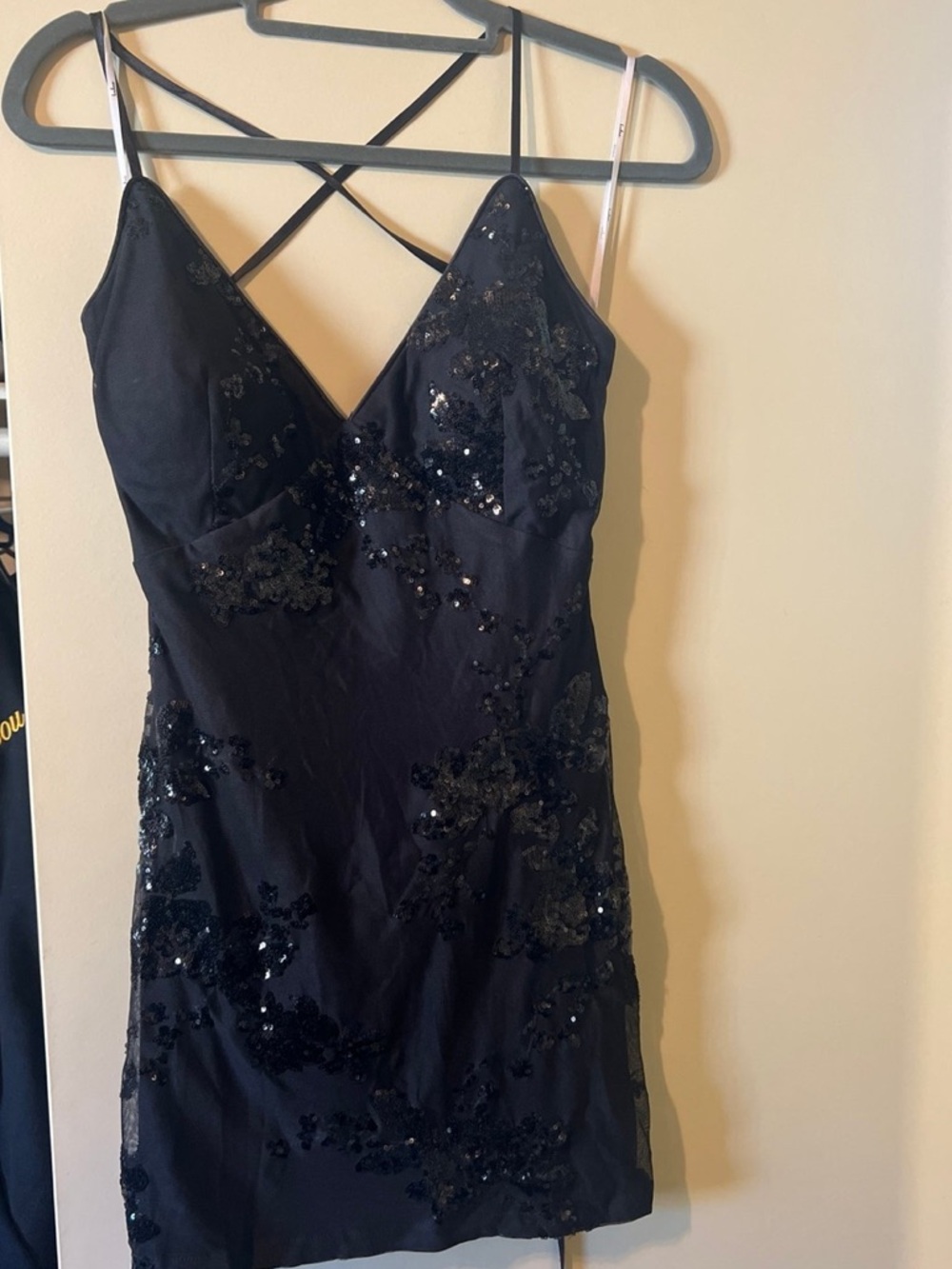 Lulus Sequin Black Mid Dress size Med bnwts